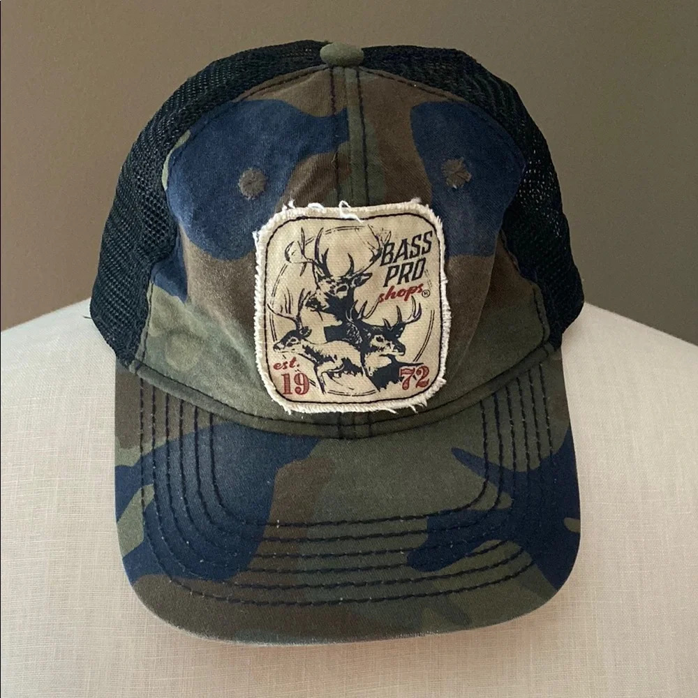 Bass Pro Shops kids Camo deer Trucker Hat